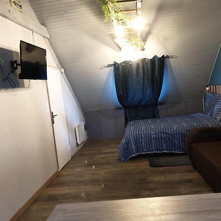 Studio Centre De Fougeresアパートメント エクステリア 写真