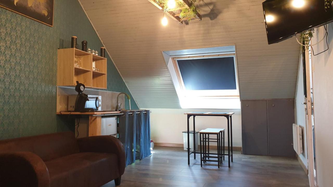 Studio Centre De Fougeresアパートメント エクステリア 写真